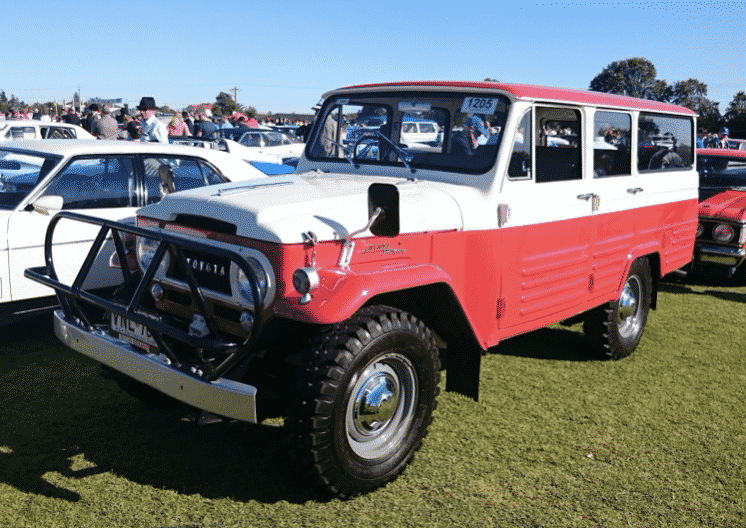 Toyota Land Cruiser Station Wagon