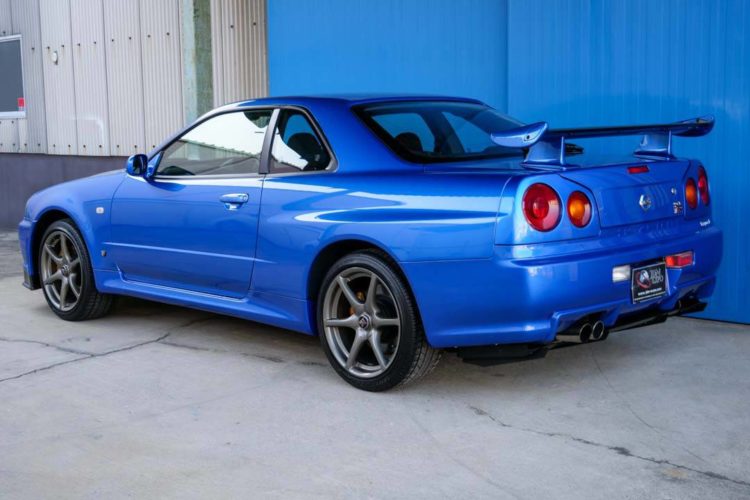 Nissan Skyline GT-R R34 V Spec II