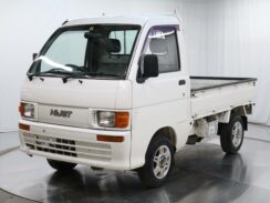 1998 Daihatsu   HiJet Mini-Truck For Sale via duncanimports.com