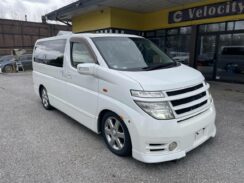 2004 Nissan Elgrand Highway Star 4WD 3500 AT 61K For Sale via velocitycars.ca