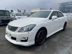 JDM 2009 TOYOTA Crown Sedan for sale