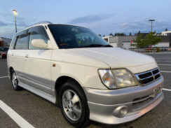 JDM 1998 Daihatsu Pyzar Charade for sale