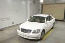 JDM 2008 TOYOTA Crown Sedan for sale