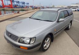 JDM 1998 Nissan Stagea 25X Auction Grade 4 RB25de 2WD Sunroof equipped for sale
