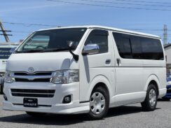JDM Toyota Hiace Van 3.0 Super GL Long Diesel Turbo 4WD for sale