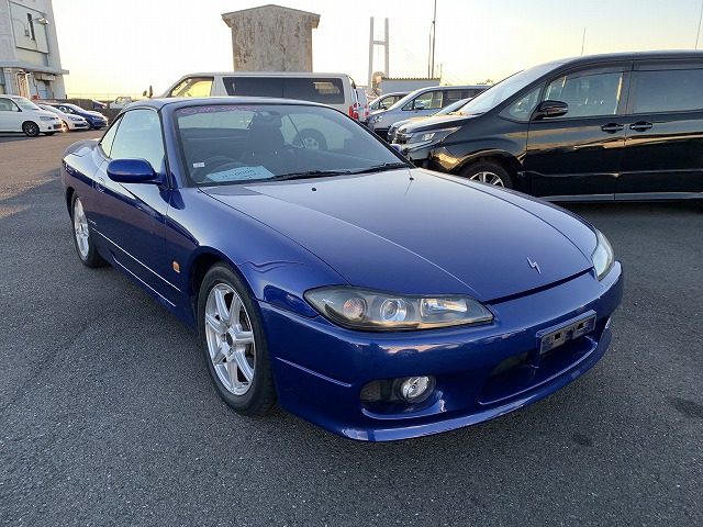 専用ページ② Nissan Silvia: The Ultimate Guide » JDMBUYSELL