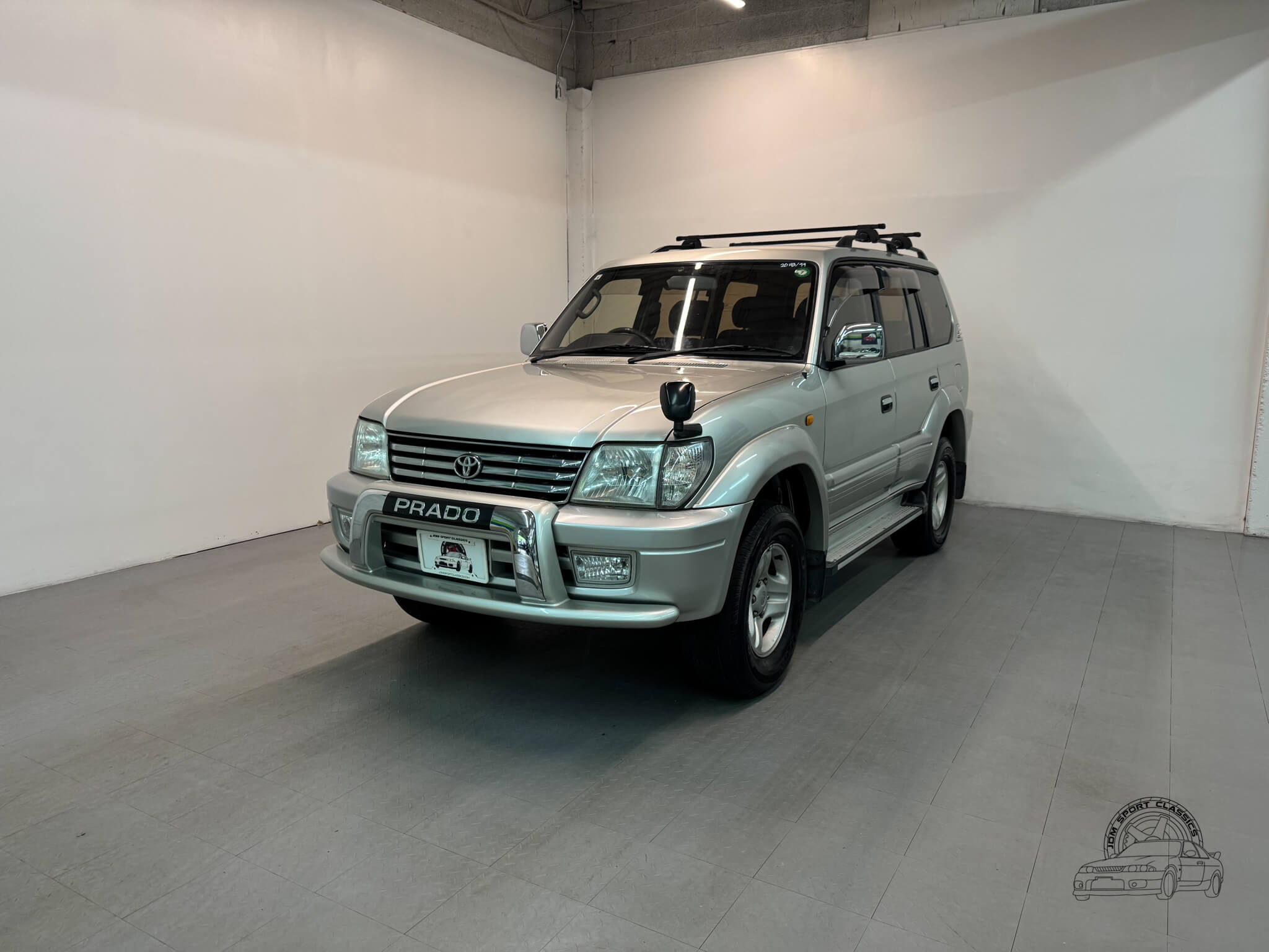 lifewithplants 　LAND CRUISER PRADO 2025 Toyota Land Cruiser Prado ZX Full Walkaround – Interior