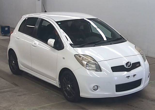 JDM 2006 TOYOTA VITZ RS for sale
