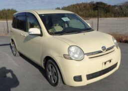 JDM 2006 TOYOTA SIENTA G for sale