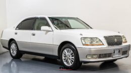 JDM 2000 Toyota Crown V8 for sale