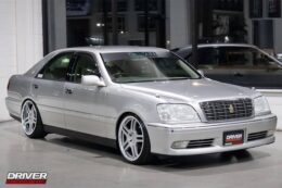 JDM 2000 Toyota Crown Royal Saloon for sale